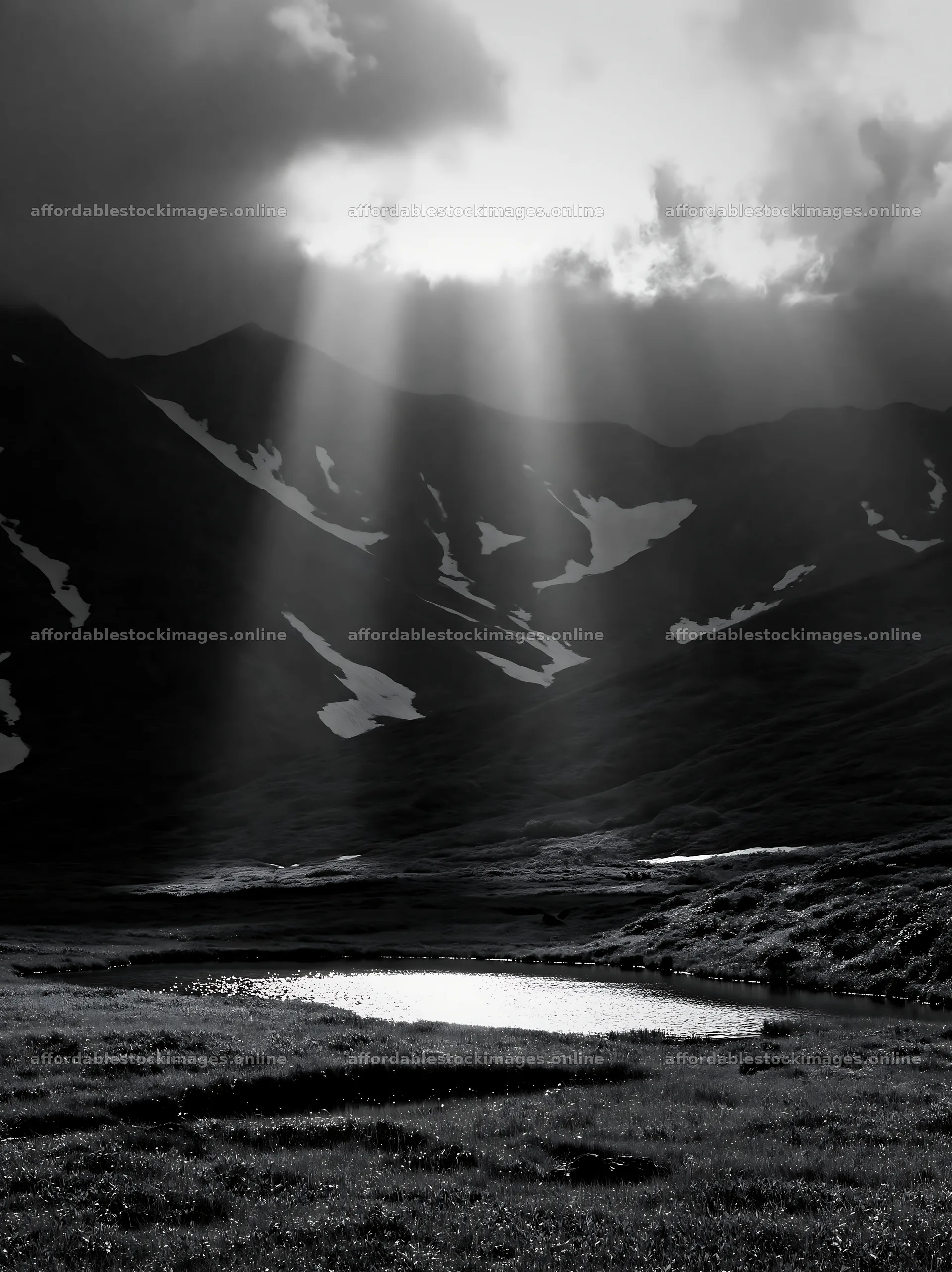 Light rays in Daisetsuzan alpine meadow at dusk – stock images 6866x9174