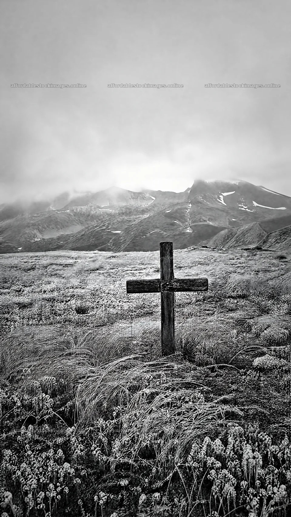 Christian cross in winter mountain meadow – stock images 5952x10584